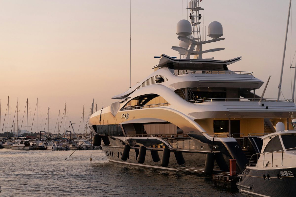 Yachts & Nautisme